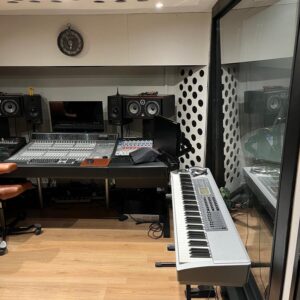 Aanbetaling: Huur de studio